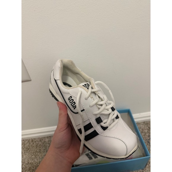 Soda Shoes - Vintage SODA Y2K White & Black Tennis Shoes – Women's Size 6